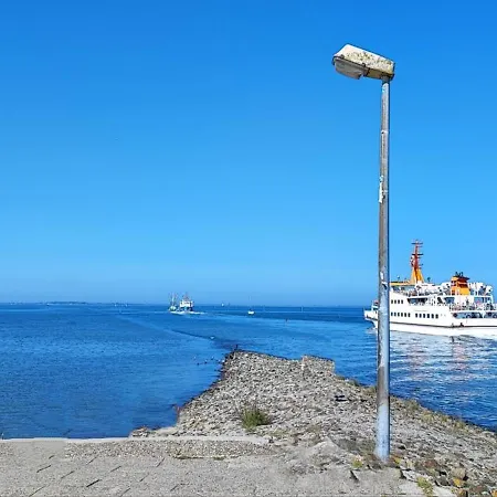 Hauszeit بيت للعطل